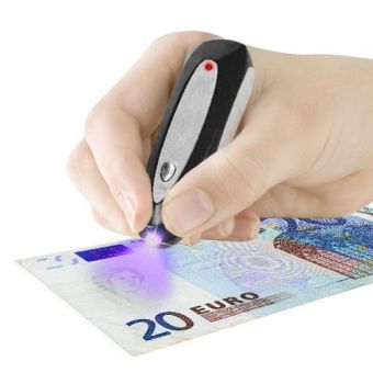 UV- ja magneettisten setelien testaaja