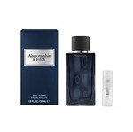 Abercrombie & Fitch First Instinct Blue - Eau de Toilette - Tuoksunäyte - 2 ml  