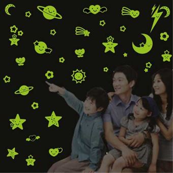 Valavat tähdet ja kuu huoneeseen