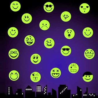 Valoisa tarra huoneeseen