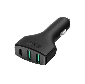 AUKEY CC-Y3 autolaturi, 3-porttia USB Type C:llä ja Quick Charge 3.0:lla