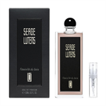 Osta vähintään 30 euroa saadaksesi tämän lahjan "Serge Lutens Feminite Du Bois - Eau De Parfum - Tuoksunäyte - 2 ml"