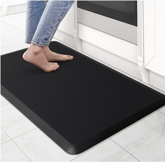 Liukumaton lattioille