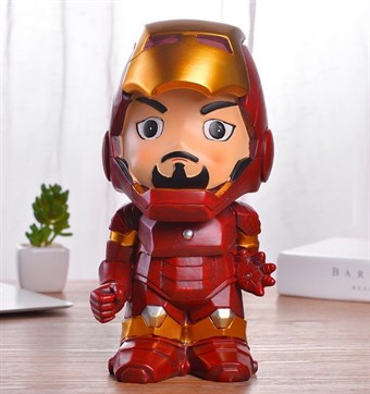 Säästöpossu, jossa Ironman - Koristeellinen hahmo - Supersankari