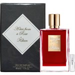 Osta vähintään 30 euroa saadaksesi tämän lahjan "Kilian a Kiss From a Rose - Eau de Parfum - Tuoksunäyte - 2 ml"