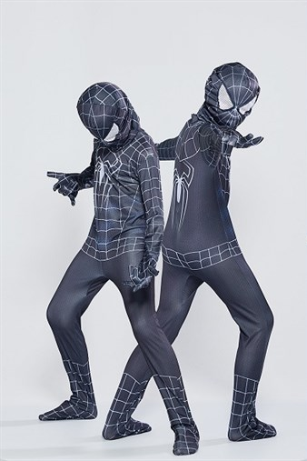 Spiderman musta tiukka puku - Lapset - sis. Puku + naamio - Suuri - 120-130 cm