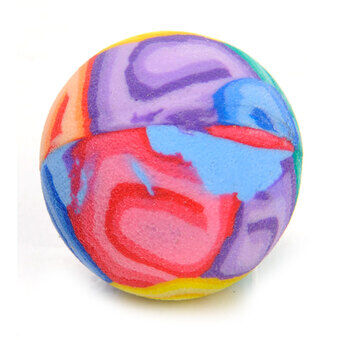 Värillinen pomppiva pallo