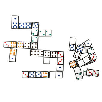 Domino-peli numeroin tai värein