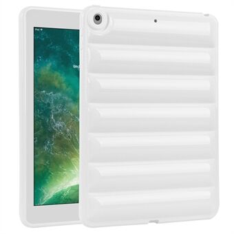 IPadille 9,7 tuuman (2017) / (2018) / iPad 5 / 6 tabletin kotelo Candy Color Untuvatakki Texture TPU-suojus